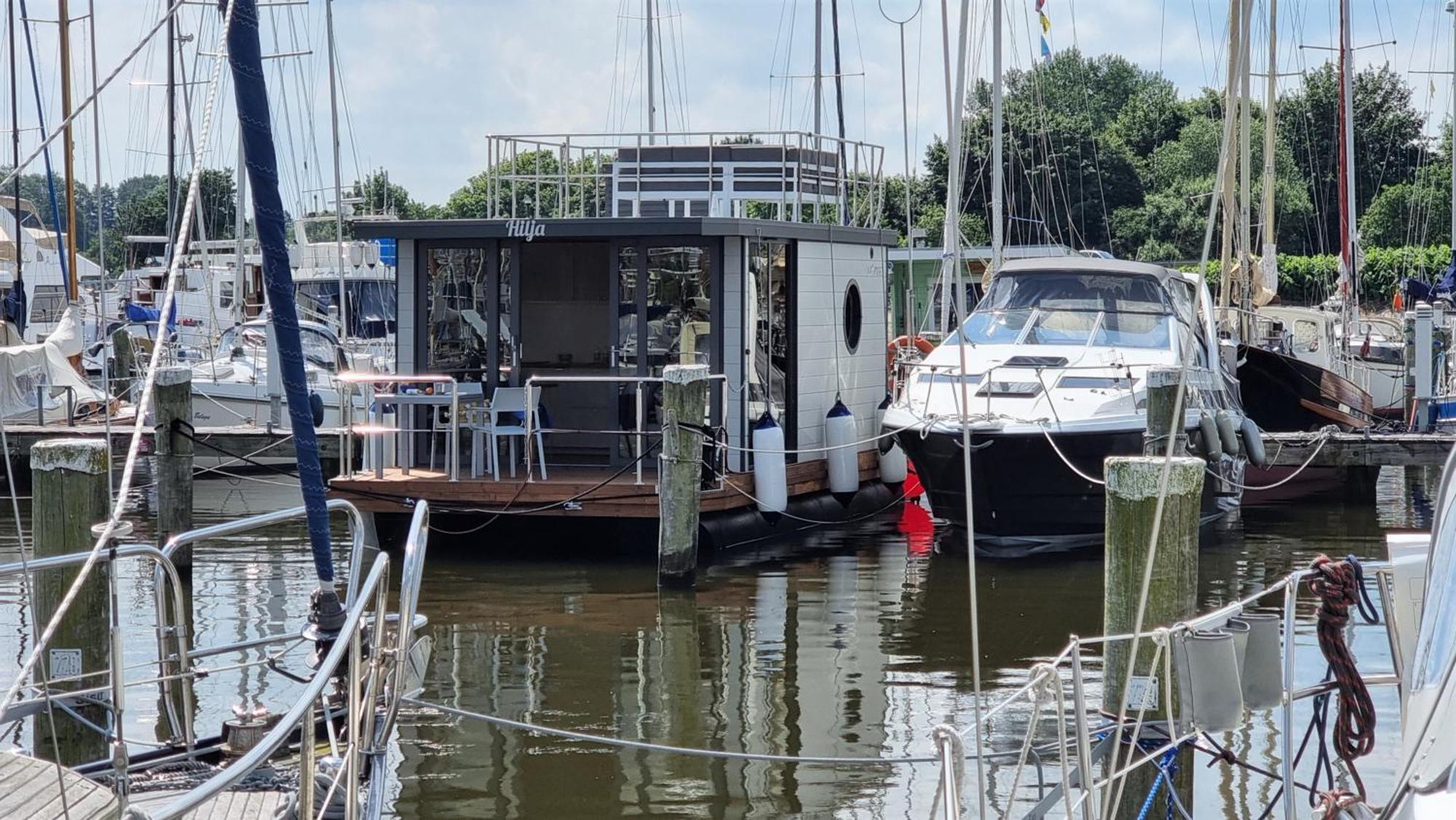 فندق Hausboot Hilja شلسفيغ المظهر الخارجي الصورة
